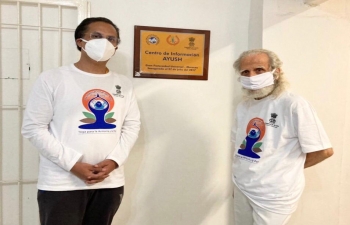 Ambassador Abhishek Singh visited the AYUSH Information Center at GFU, Maracay and reviewed its working